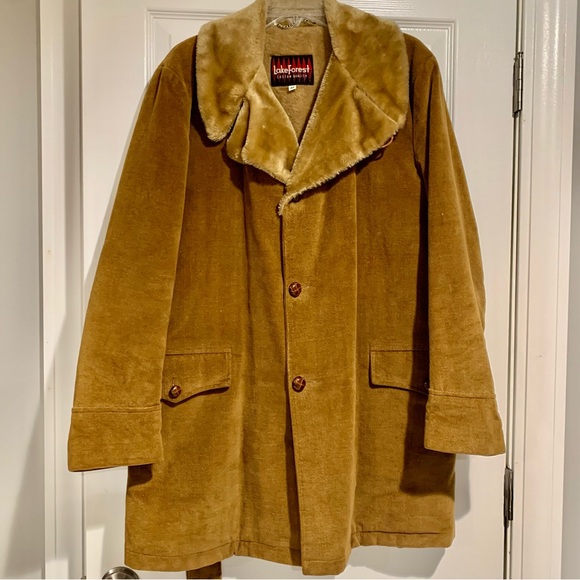 Size (L) 42.  Beautiful Camel Color Lake Forest Coat - Great Condition - Picture 4 of 10
